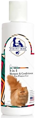 The Pet Mom organic cat wash bottle highlighting natural soothing botanical extracts