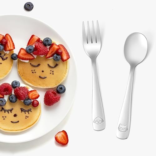 Ergonomic spoon and fork design for tiny hands