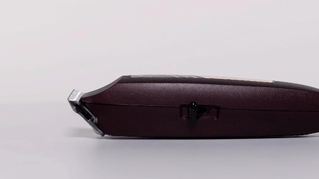 Full packaging arrangement of the authentic imported Wahl Professional 5-Star Retro T-Cut grooming kit.