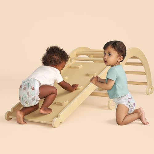 Wetness indicator feature on Honest Company diaper