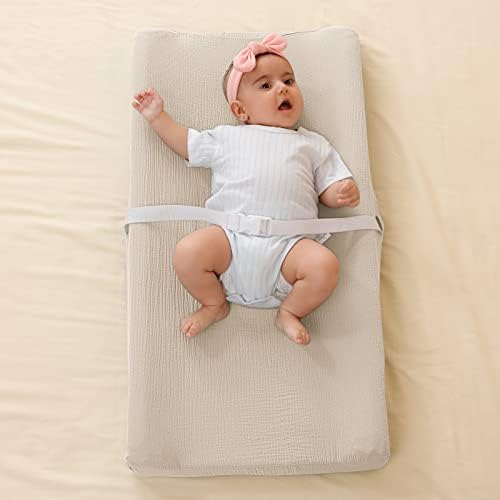 QUENESS infant diaper changing pad protector sheet packaging view