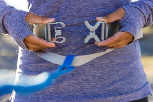 Ruffwear Trail Runner belt storage capacity demonstration