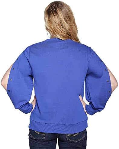 Wear2Conquer medical adaptive wear for women undergoing chemotherapy or hemodialysis.