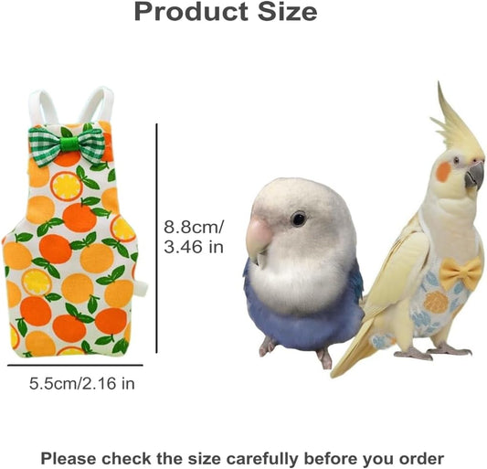 Adjustable elastic shoulder straps on the reusable parrot nappy for small birds.