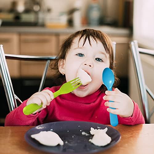 Plaskidy 18 piece plastic utensil set for self feeding