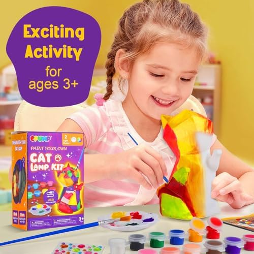 Children painting the soft silicone DIY cat night light with brushes