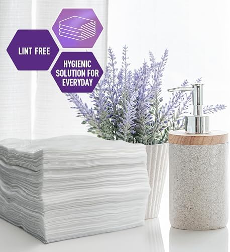 Pack of 800 Med Pride disposable towels for home and hospital use