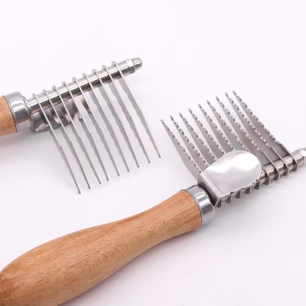 KQUQK professional long hair pet grooming tool extracting loose fur from thick coats.