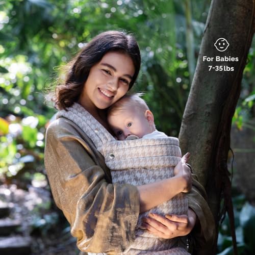 Nest Blanche baby carrier folded for compact storage
