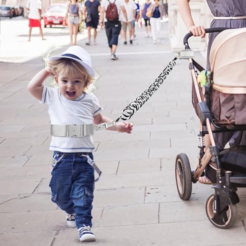 Adjustable strap features of Accmor toddler safety belt