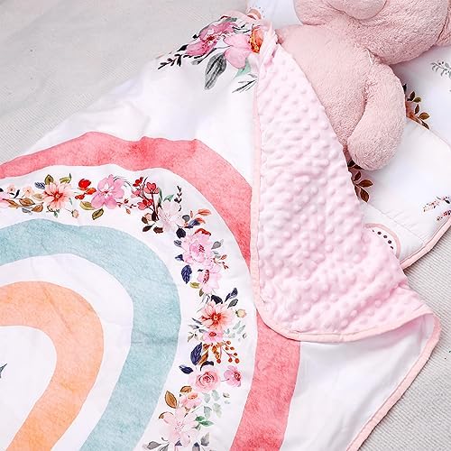Velcro closure tabs on the portable preschool napping mat