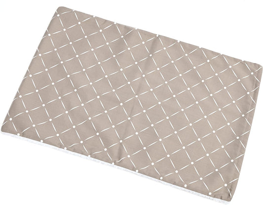 Cozy synthetic fleece side of the mushroom diamond dog crate liner
