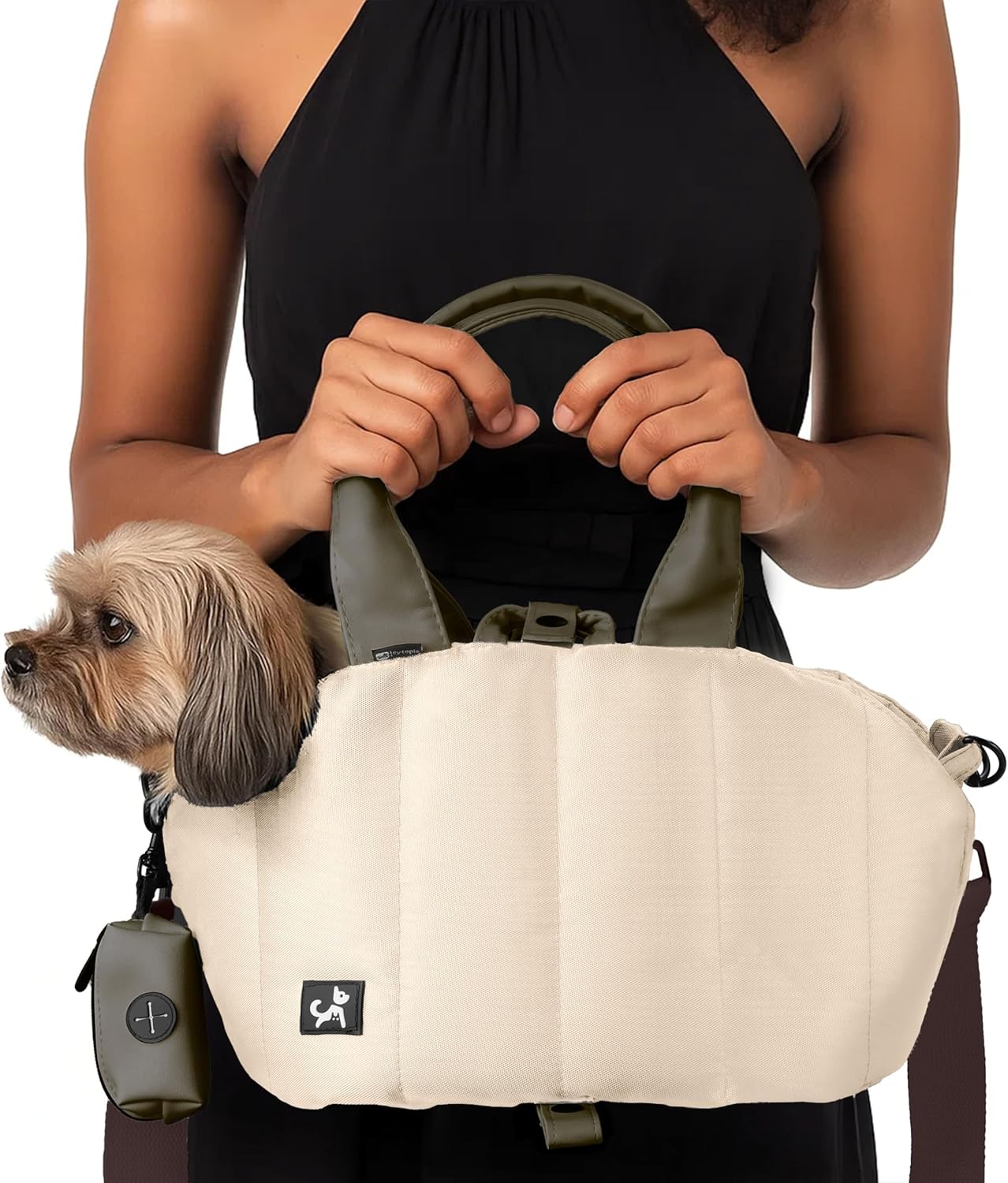 Close up of Sytopia pet carrier fabric and stitching details