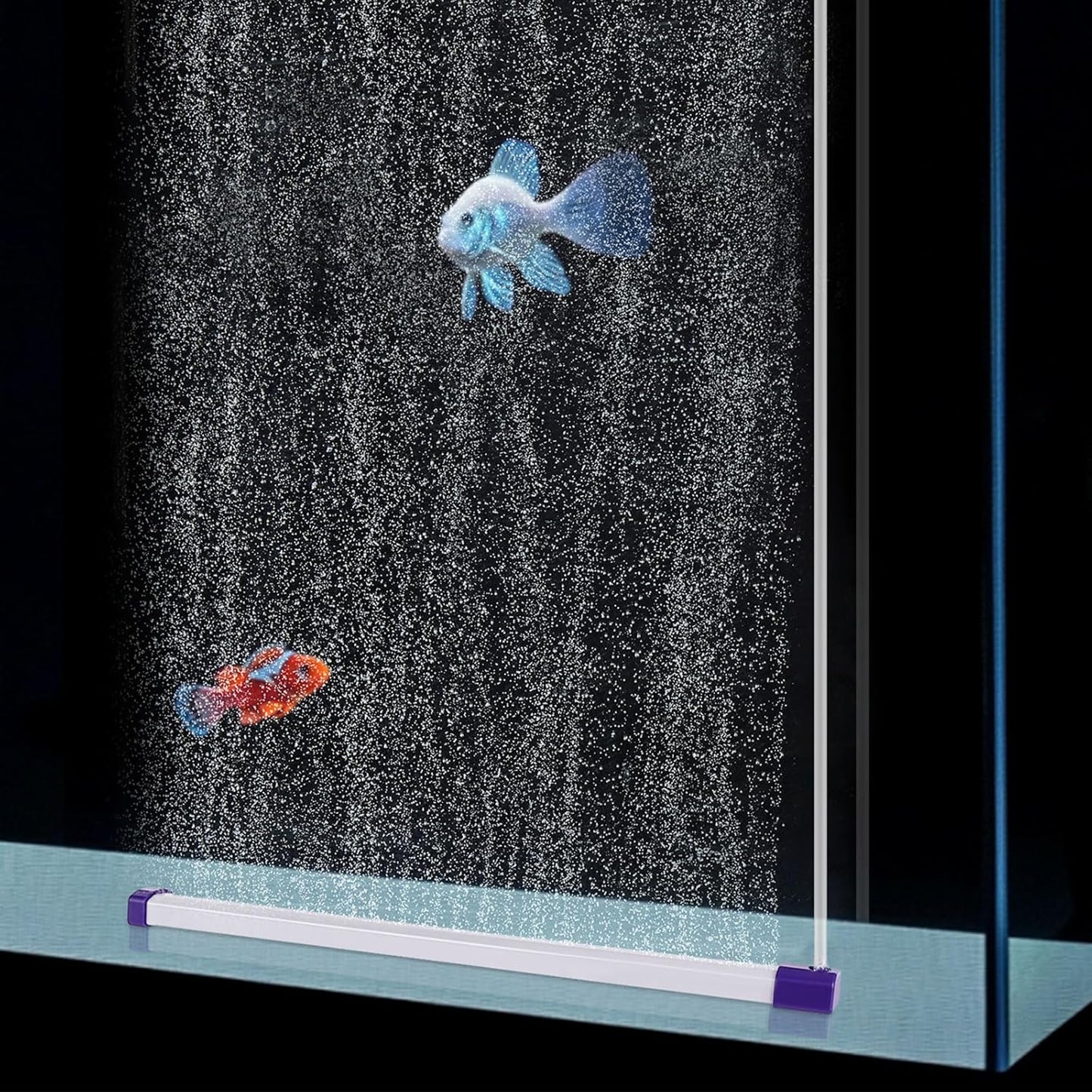 Hygger heavy-duty self-sinking bubble bar inside a large fish tank