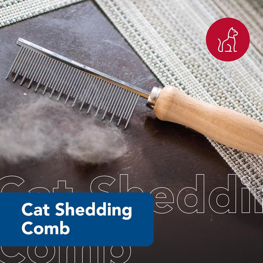 Close up of the rounded tips on the metal teeth of the Safari cat grooming tool