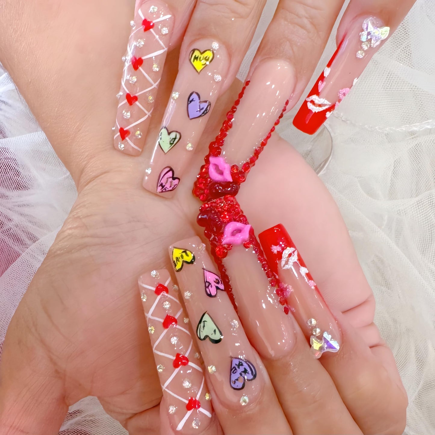 CnSybaris 300 piece nail charm set packaging
