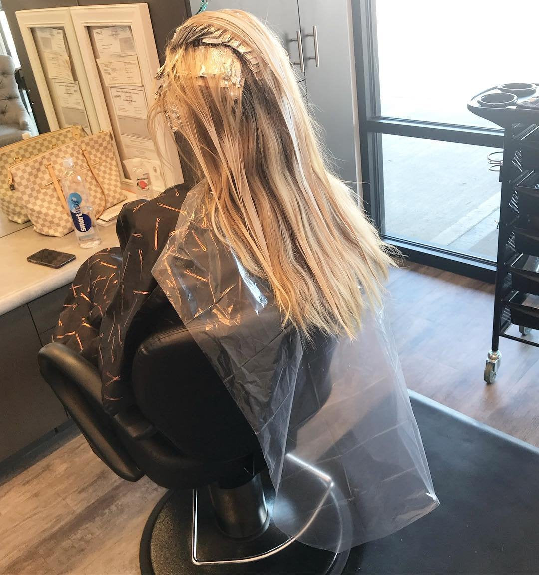Close up of Framar biodegradable salon bib protective sheet