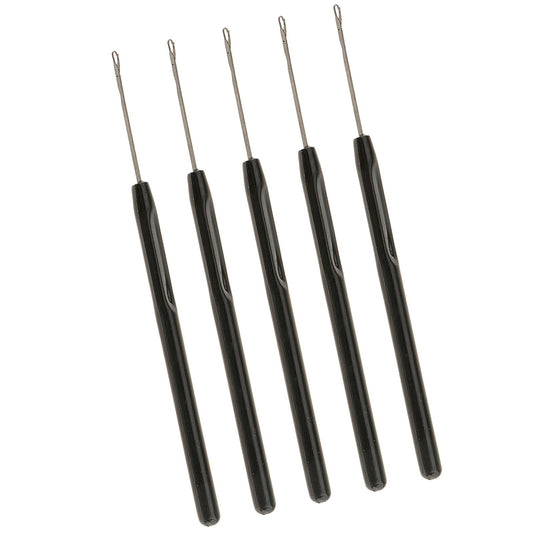Stainless steel pulling hooks for hair extensions close up