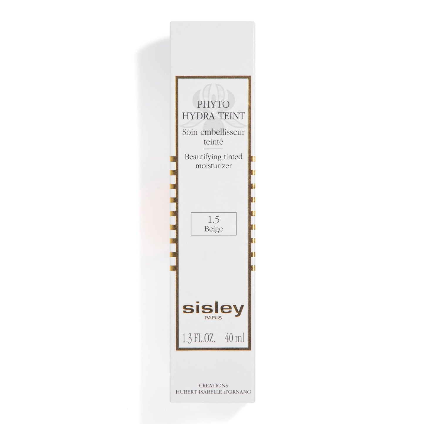Beautifying tinted moisturizer shade 1.5 Beige on surface