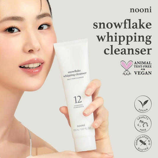 NOONI foaming facial wash texture turning from cream into rich marshmallow fluff