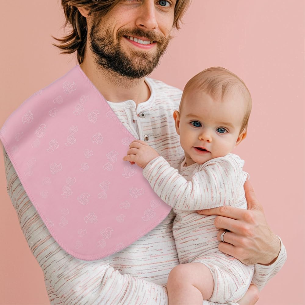 Parent using Gelisite curved burp cloth for infant