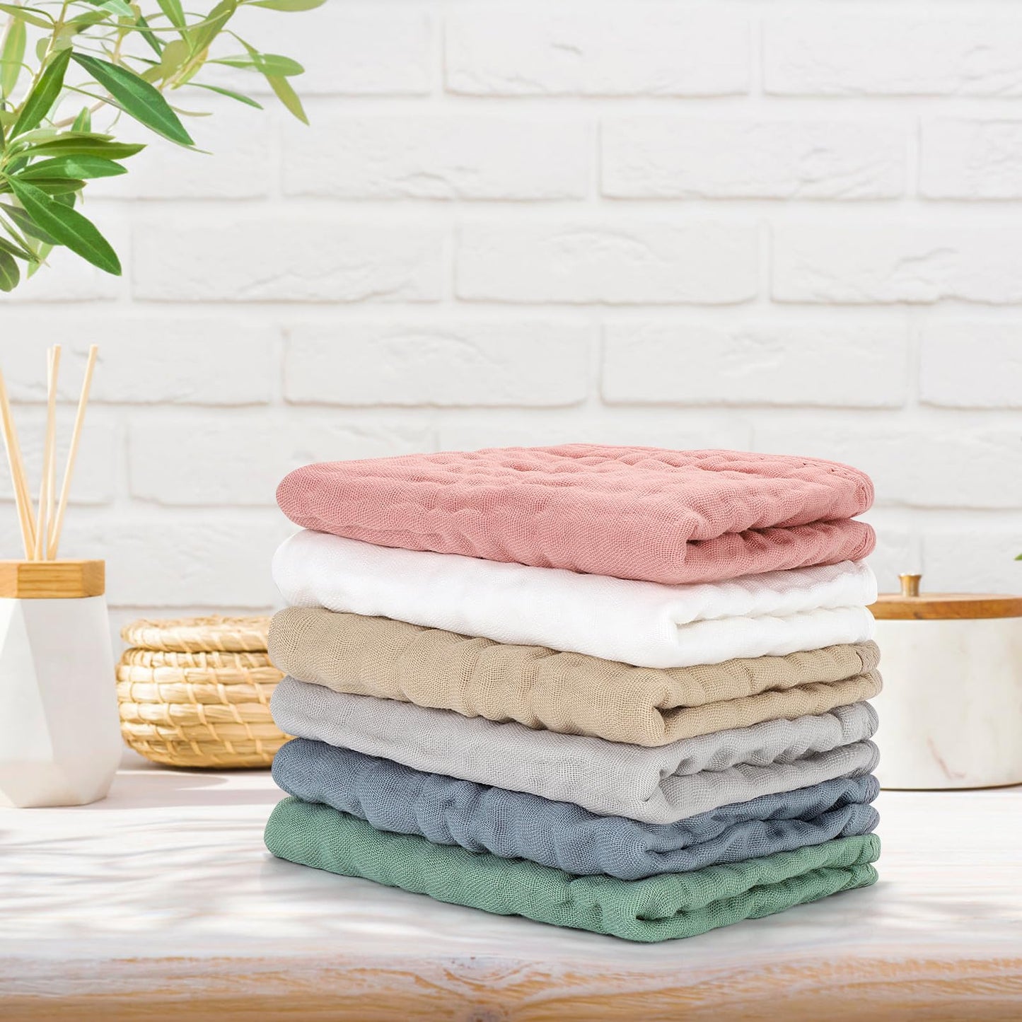 Durable and breathable infant cotton wipes packaging display set