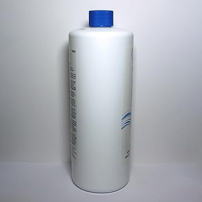 Side view of 32 fluid ounce Salon Care peroxide developer bottle