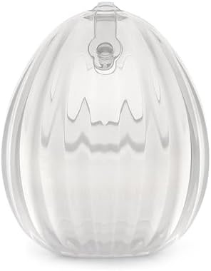 Haakaa Shell silicone milk collector leak proof valve and custom fit concave shape.