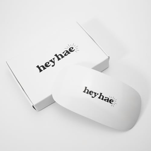 Heyhae 6W gel nail strip dryer connected to a USB power source.