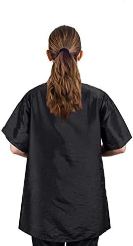 Gliitatu barber jacket showing full length zipper detail