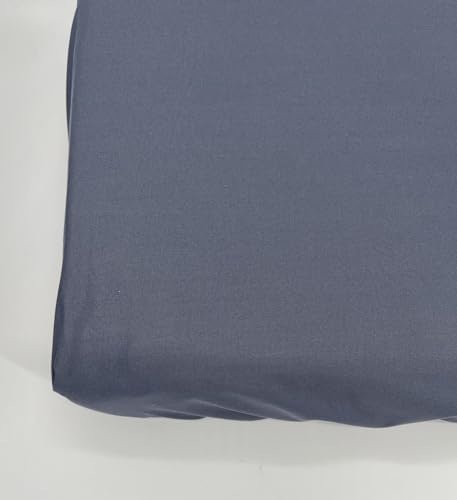 Close up of the water resistant material on the EechicSpace dog bed cover.