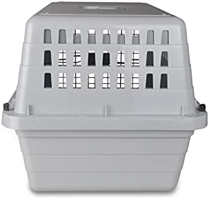 Van Ness cat and dog carrier demonstrating tool free wingnut and bolt assembly