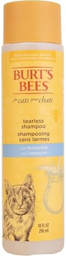 Burt's Bees natural cat shampoo for sensitive skin showing product labels and benefits