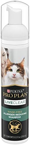 Waterless cleansing foam for cat allergen reduction