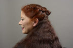Natural conditioning henna powder for strengthening damaged hair strands