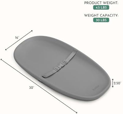 Safety restraint belt on Evolur Eva changing pad