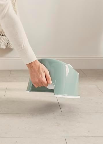 Side view of BabyBjörn Smart Potty ergonomic design