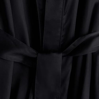 Client wearing Wuweot salon robe for haircutting