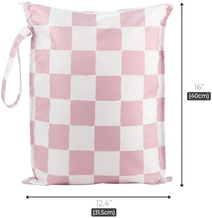 RelaxScene reusable wet bag showing zipper closure