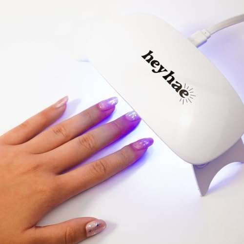 Heyhae dual light source UV LED lamp showcasing the inner bulbs.