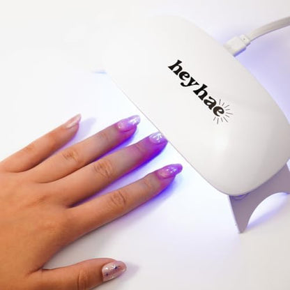 Heyhae dual light source UV LED lamp showcasing the inner bulbs.
