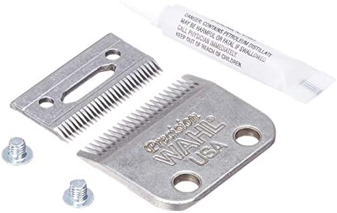 Wahl 1045-100 replacement blade set showing mounting holes