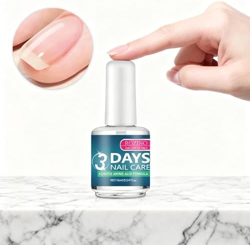 Cosemi 3 day nail strengthener application on fingernails