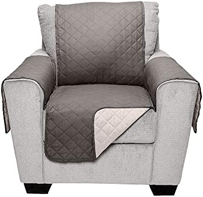 Water resistant barrier demonstration on the Furhaven quilted dog chair cover.
