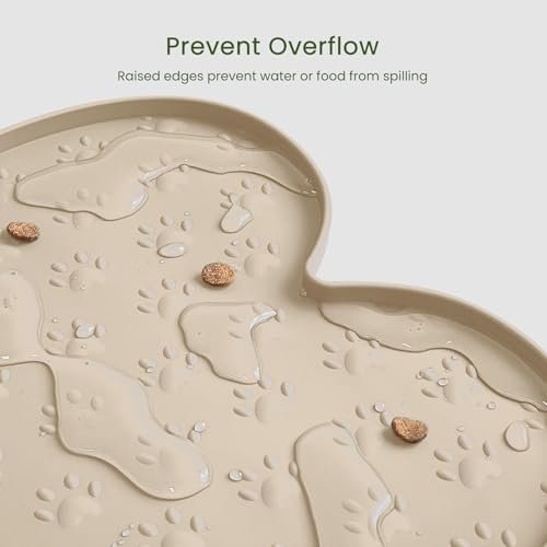 Anti-slip bottom detail of PWTAA silicone dog bowl mat