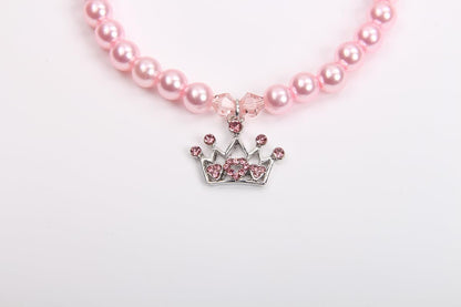 Handmade XKSRWE imitation pearl pet collar detailing the premium rhinestone crystals