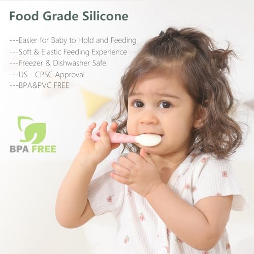 Ergonomic easy-grip handle of the Seposeve infant feeding utensil being held by a toddler.