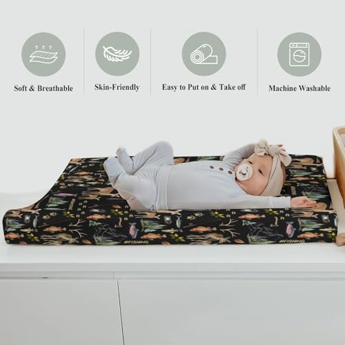Packaging and folded presentation of Biloban nursery mattress sheet