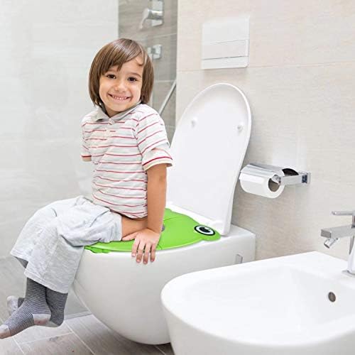 PandaEar portable children toilet seat cover showcasing its durable interlocking hinges