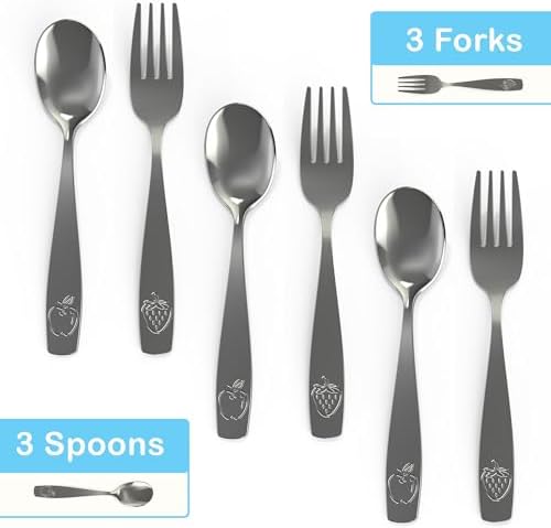 Toddler using Chillout Life stainless steel fork and spoon